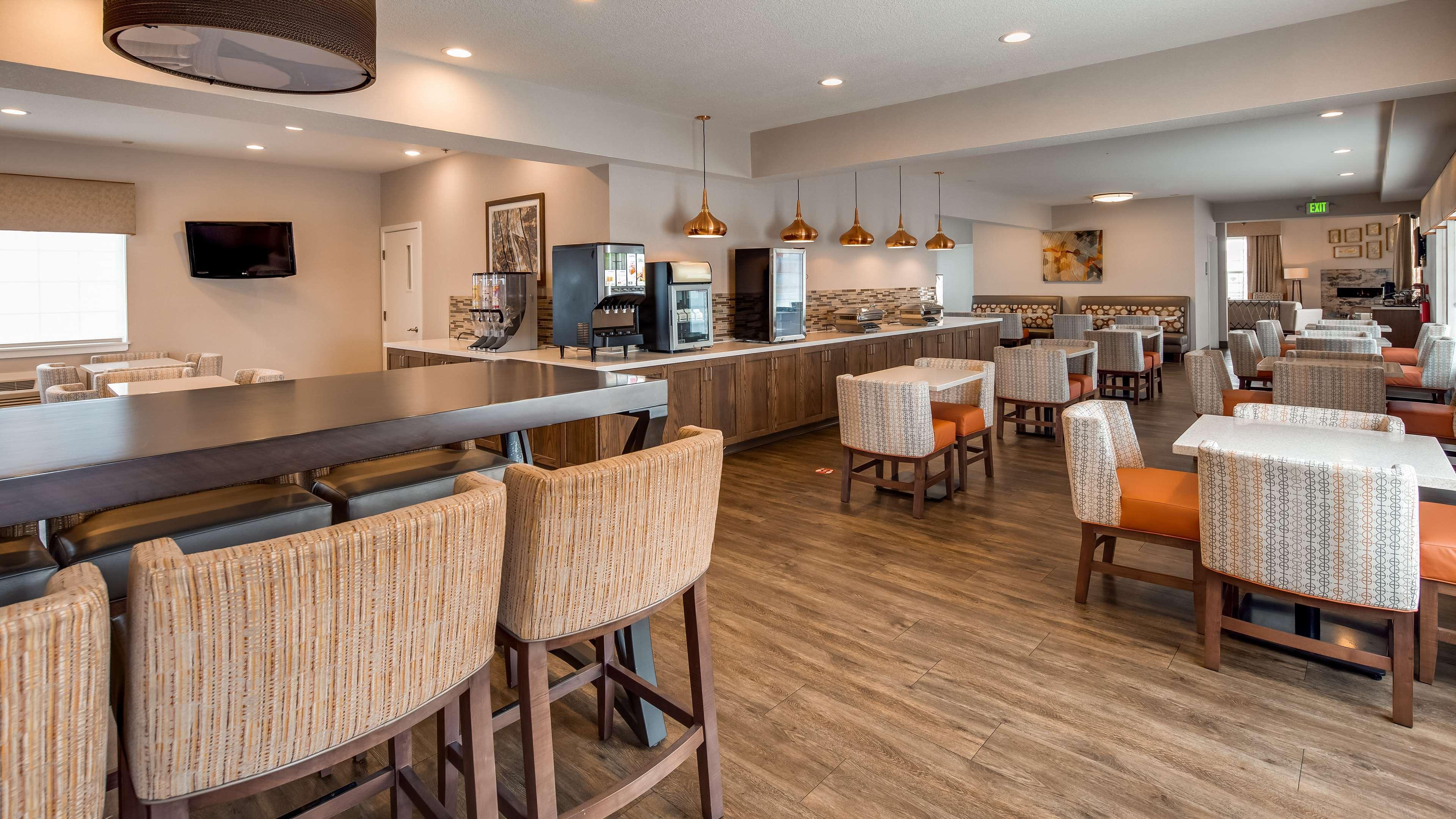 Best Western Plus Bayshore Inn Юрика Экстерьер фото