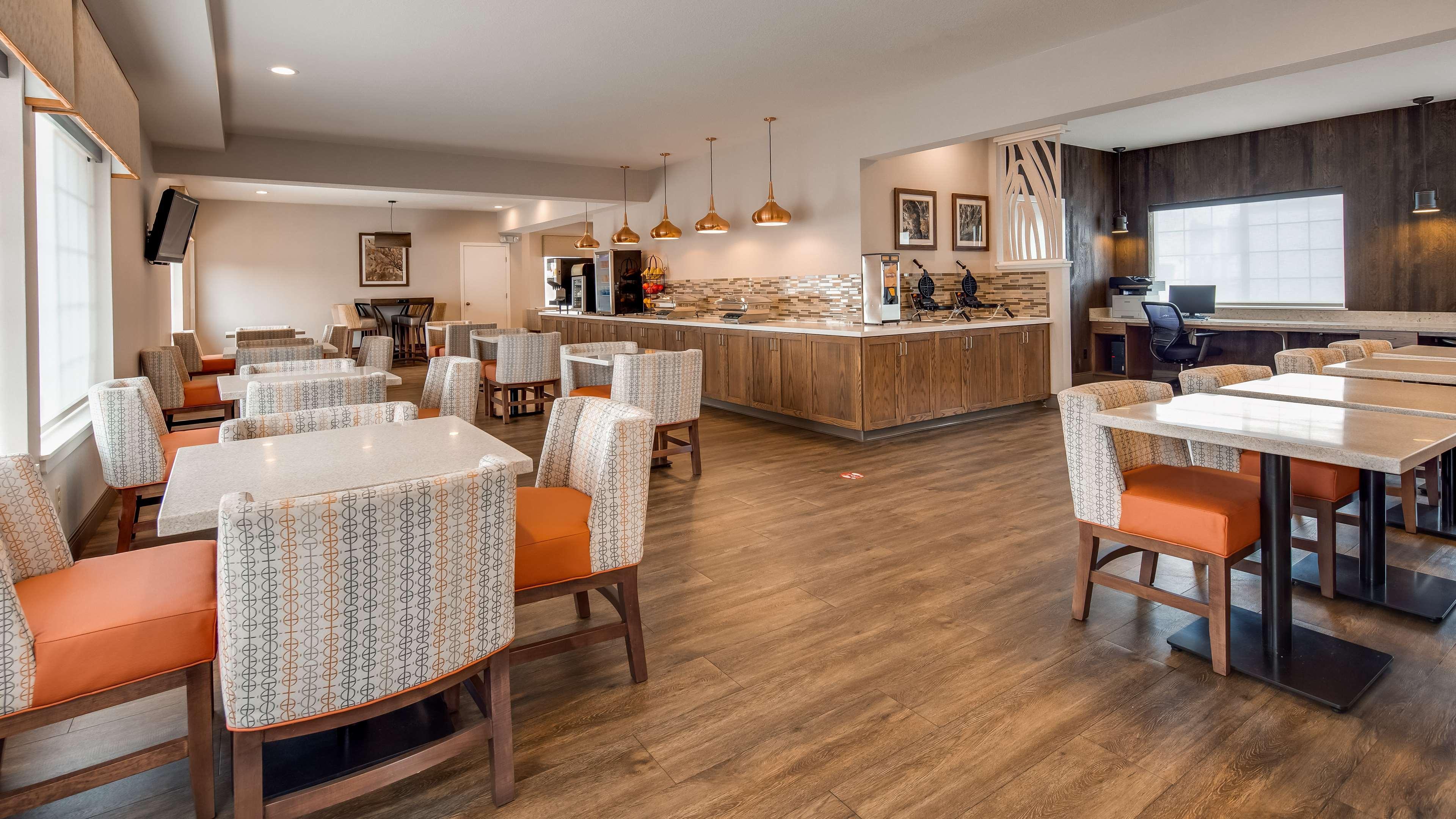 Best Western Plus Bayshore Inn Юрика Экстерьер фото