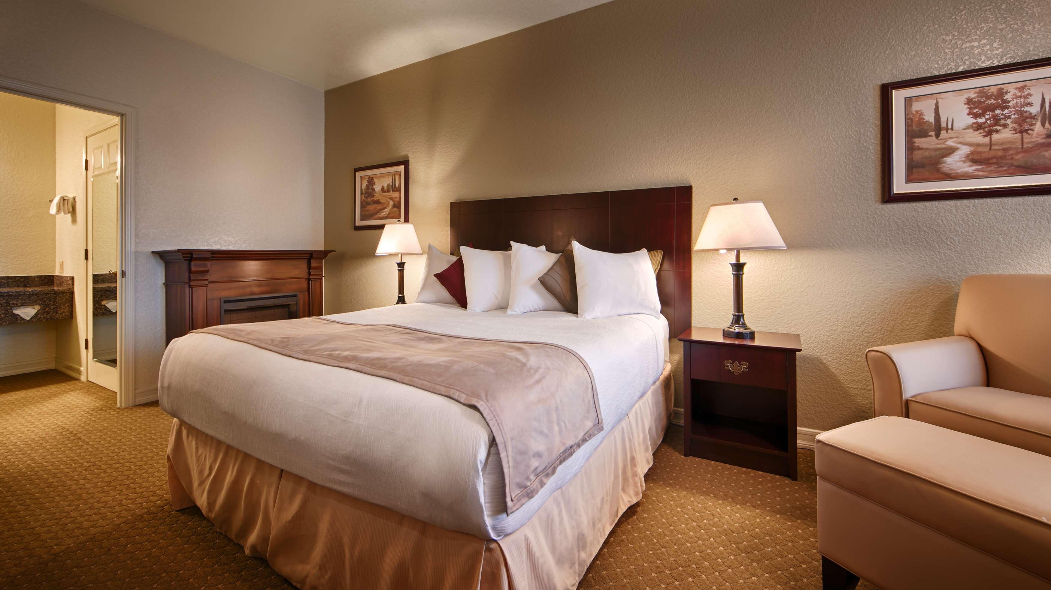 Best Western Plus Bayshore Inn Юрика Экстерьер фото
