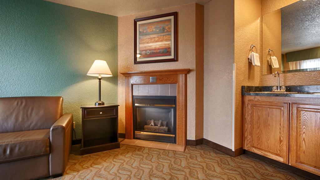 Best Western Plus Bayshore Inn Юрика Экстерьер фото