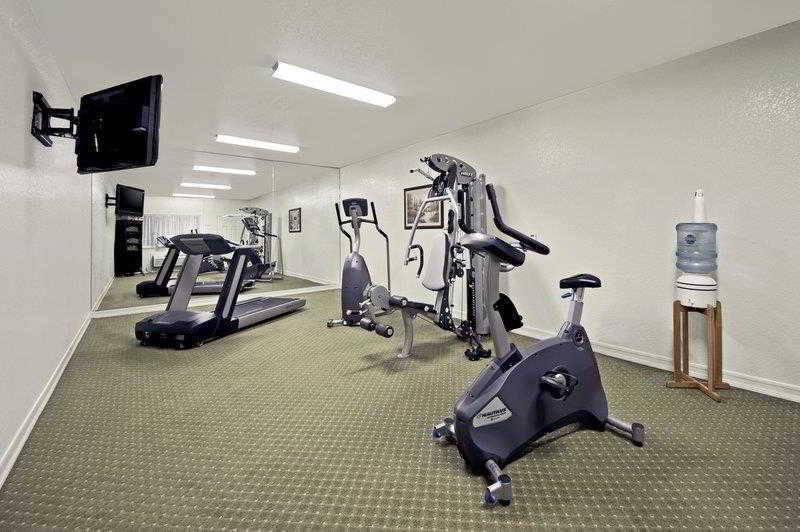 Best Western Plus Bayshore Inn Юрика Экстерьер фото